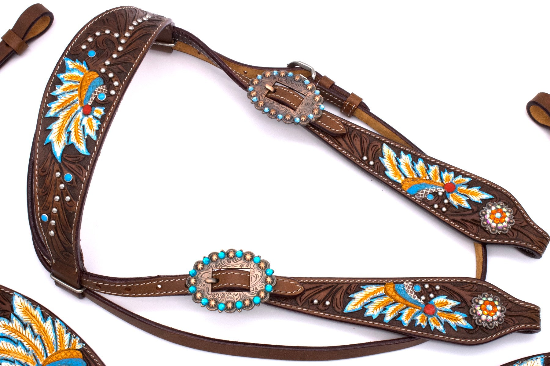 Set aus Westerntrense und Vorderzeug im Indianerdesign, Häuptlingsfedern, punziert, türkis,